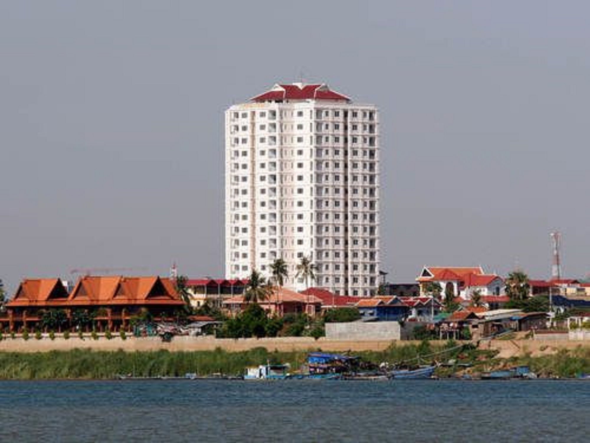 Mekongview 1 Condotel Пномпень Экстерьер фото
